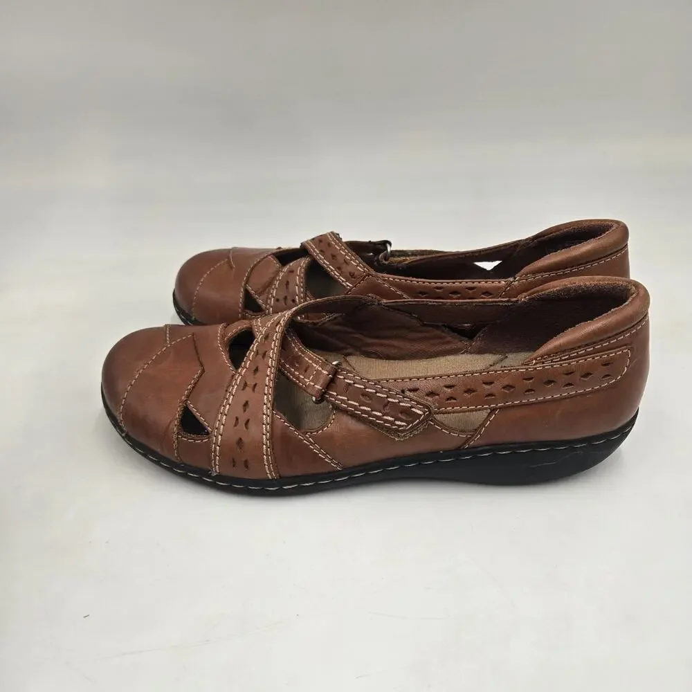 Clarks Women's Ashland Spin Q Brown Leather 9 M Criss Cross Comfort Flats